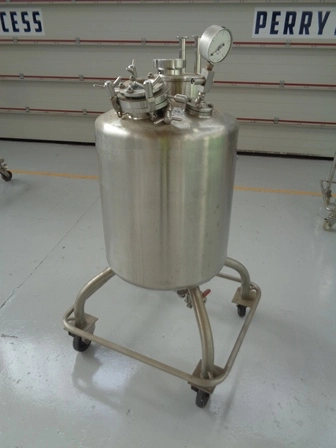 Used _UNKNOWN_ 150 LITRE Stainless Steel Tanks New Jersey US | Perry Equipment #120910