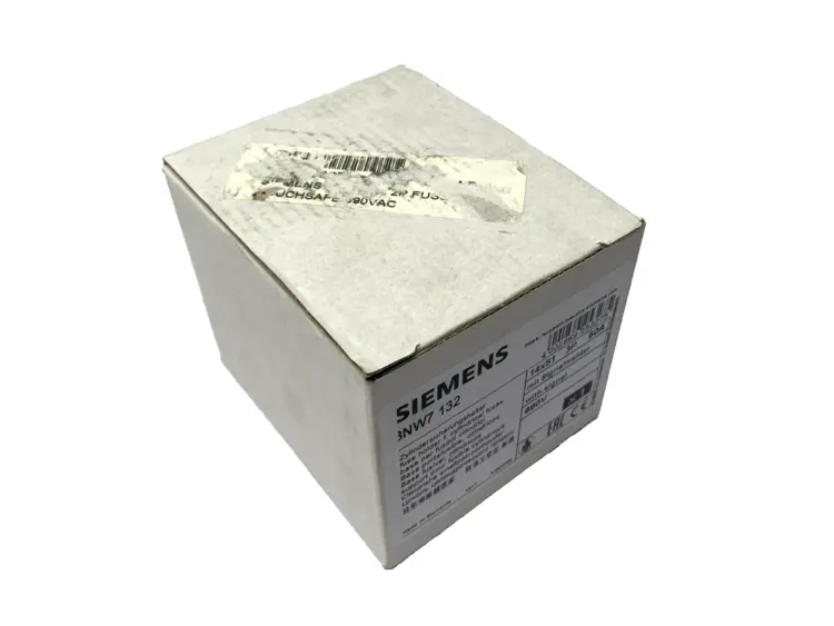 New | in-Stock SIEMENS SENTRON CYLINDRICAL FUSE HOLDER 14 X 51MM 3-POLE 690V 50A Fuse Accessories | Maverick Industrial Sales #1104802