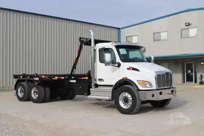 New | in-Stock 2027 PETERBILT 548 Rolloff Trucks Texas US | Roll Off Truck World #1492000