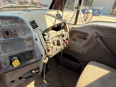 Used 1998 FORD L8513 4X2 Cab Chassis trucks Michigan US | Miedema Asset Management Group #1340395