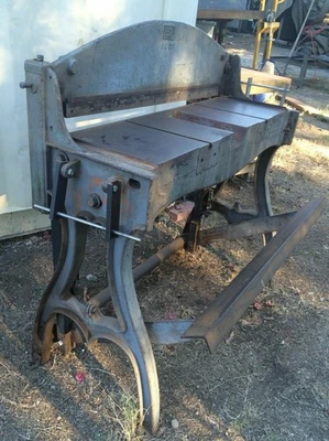 PECK STOW & WILCOX 36" Vintage Shear Cast Iron Antique Machine Legs Steam Punk