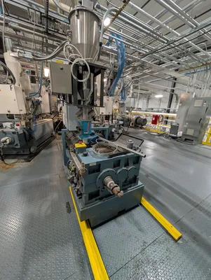 CROWN 1.5" extruder Extruders, Low Boy 0" - 1.5""" | Mark One Machinery (9)