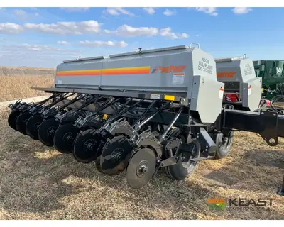Used CRUSTBUSTER _UNKNOWN_ No-Till Drills Iowa US | Keast Enterprises #1360247