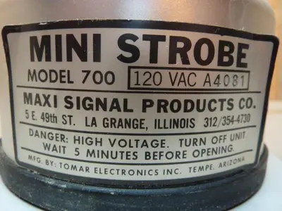NEW MAXI STROBE 700