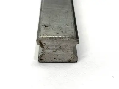 USED HIWIN LINEAR GUIDE RAIL 15MM WIDE 415MM OVERALL LENGTH RUSTED