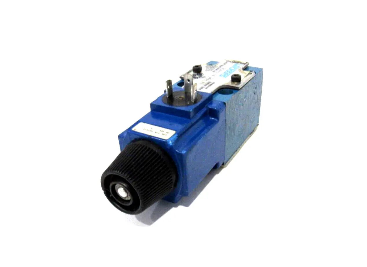 USED VICKERS DG4V3-7A-MUH-40 CONTROL VALVE VICKERS DG4V37AMUH40