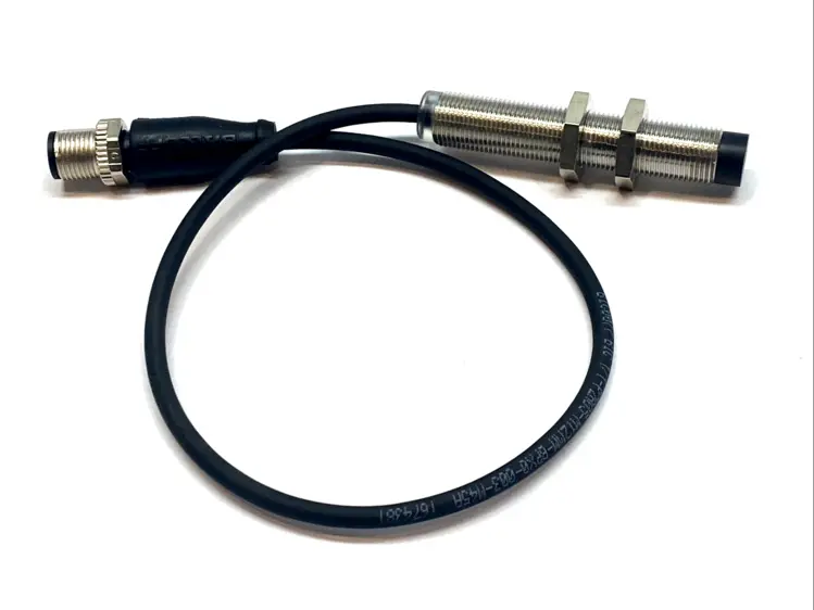 Used BALLUFF INDUCTIVE COUPLER BASE M12 2X PNP IP67 0–2.5MM GAP Proximity Sensors | Maverick Industrial Sales #1098819