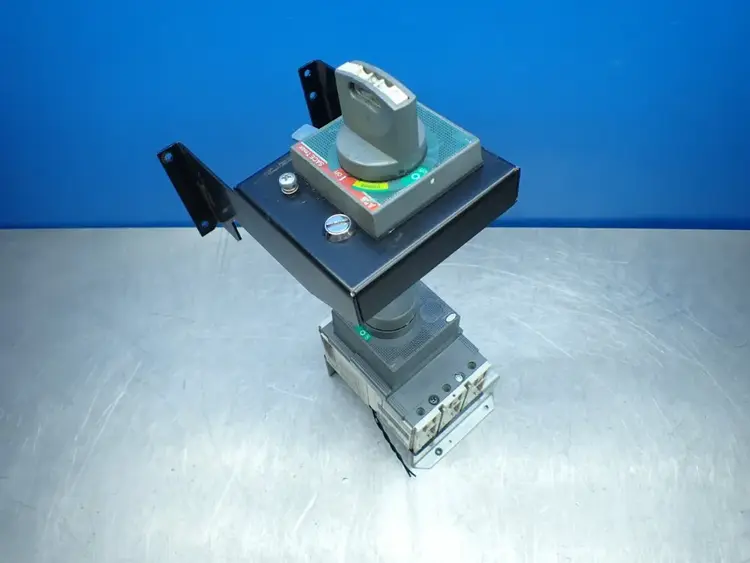 Used ABB TMAX T2H 100 Circuit Breakers Ohio US | HGR 24 #878586