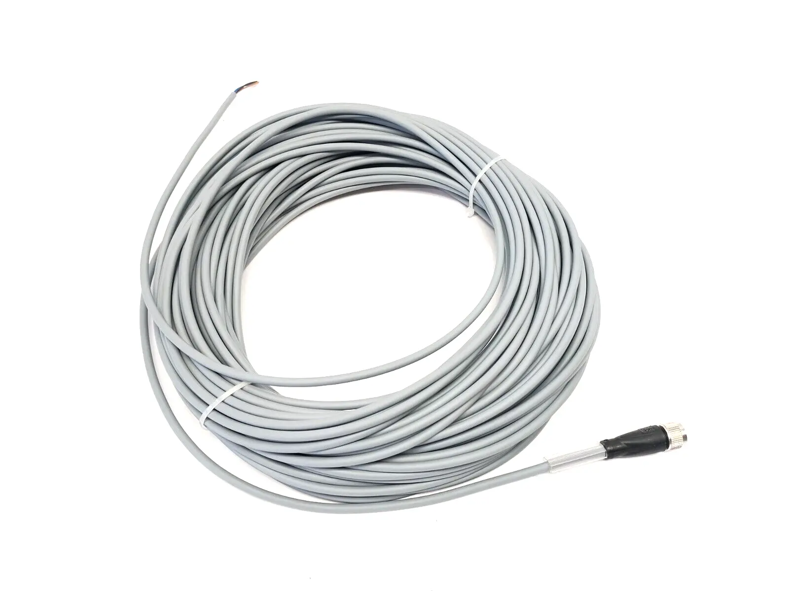 New | in-Stock Pepperl+Fuchs 210554, V1-G-30M-PUR Misc Electrical & Power Parts Michigan US | Maverick Industrial Sales #1489826
