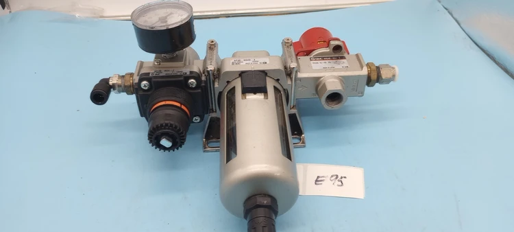 Used SMC AF40-N04D-Z,AR40-N04-2, VHS40-N04-Z Valves/Fittings Arizona US | ASSET CONVERSION SPECIALISTS, INC. #312184