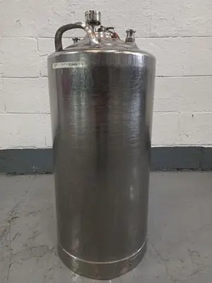 Stainless steel  10 gallon pressure tank