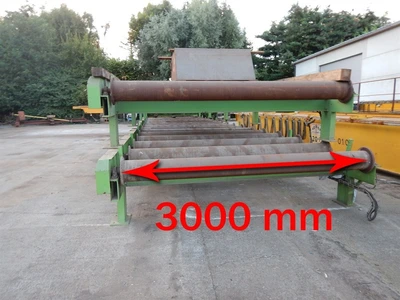 USED HEAVY DUTY ROLLER CONVEYORS 3100 MM