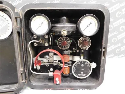 Fisher 4160R Pneumatic Pressure Controller Supply 35 PSI Output 6-30 PSI Used