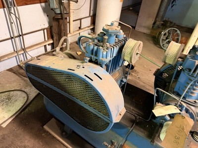 Used QUINCY 310 AIR COMPRESSOR Tank Mounted Air Compressors Michigan US | Miedema Asset Management Group #1334058