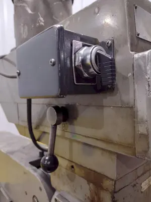 3 HP SUPERMAX MODEL #YCM-16VS VARIABLE SPEED VERTICAL RAM TYPE MILL: STOCK #19651