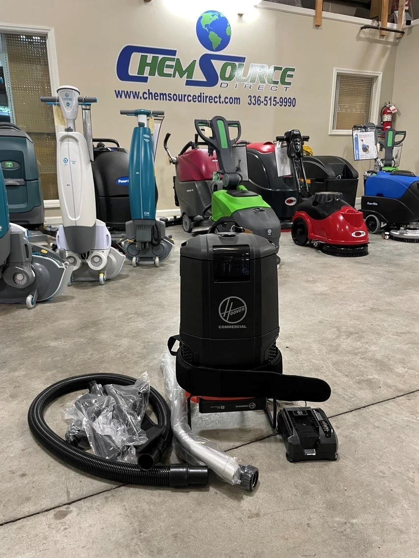 Hoover Battery Powered Vacuum with Lithium Battery and Charger CH93619 NEW