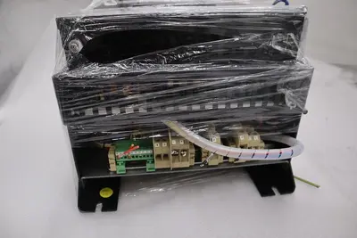 Avtron DC0001-1Z00-J Addvantage-32 Microprocessor Digital Dc Drive STOCK 1737B