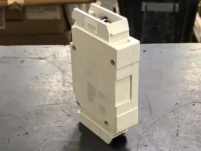NEW CUTLER-HAMMER GI1020