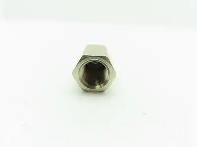 Norgren Pneufit Female Push-to-Connect Fitting 1/4" Tube 1/4" NPT  LOT OF 30