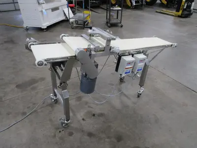 Dorner Incline Conveyor with Flattener