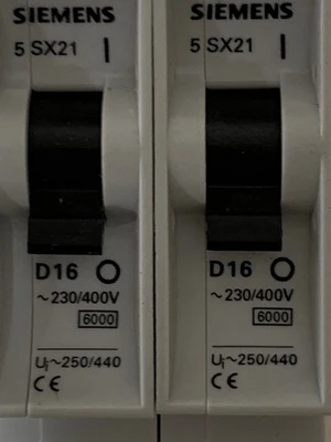 NEW Siemens 5SX21