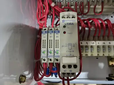 USED SQUARE D MODEL 6