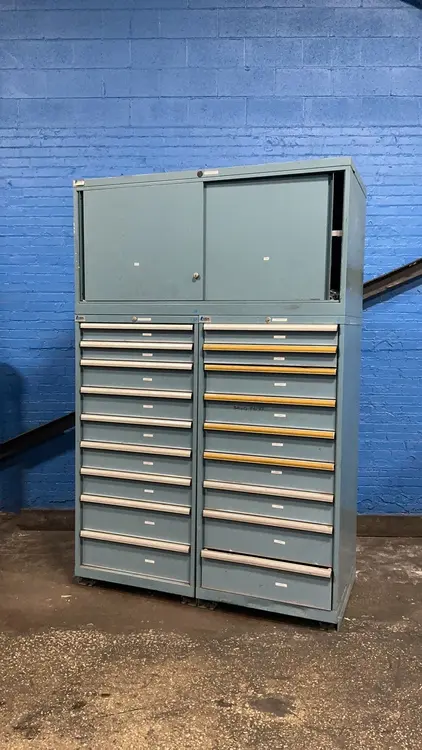 Used LISTA _UNKNOWN_ Cabinets Ohio US | HGR 24 #1407587