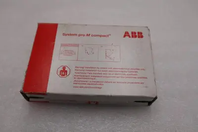 LOT OF 2 NEW ABB SU 201M K0,5 CIRCUIT BREAKER  2CDS 271337 R0157 STOCK H1310A