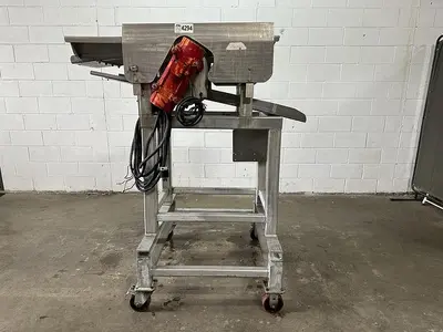 ROMA Vibratory Conveyor