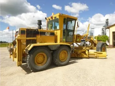 2002 Caterpillar 140HNA