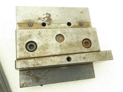 Amada 902000 Brake Press Tool Die Holder Clamp With Two Holders 1/2" Tang