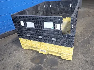 Collapsible Bulk Container