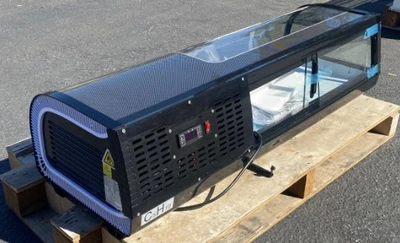 171-0138 47” Self Contained Full Service Countertop Sushi Display Cooler