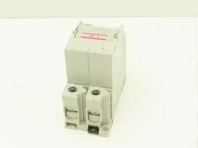 IDEC NC1V-2100 10 Amp Circuit Protector 2 Pole A Curve 250VAC/125VDC Lot of 9
