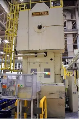 USED 2011 MINSTER E2-1200