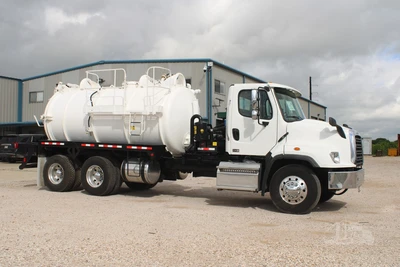 Used 2018 FREIGHTLINER 114SD Septic/Sewer/Vacuum Trucks Texas US | Roll Off Truck World #1491812