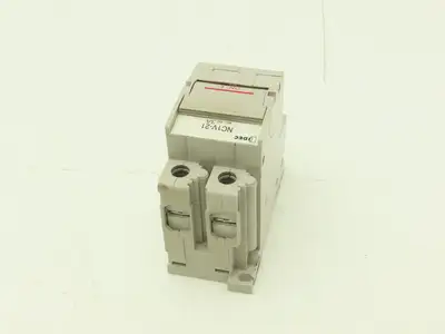 IDEC NC1V-2100 3A Circuit Protector 2 Pole A Curve 250VAC/125VDC Lot of 11