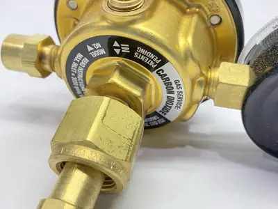 USED VICTOR EDGE SERIES CARBON DIOXIDE REGULATOR 0781-5201