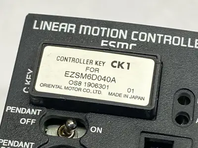 USED ORIENTAL MOTOR LIMO LINEAR MOTION CONTROLLER W/ KEY CK1 FOR EZSM6D040A