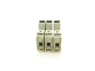 Cutler Hammer WMTC1010 1-Pole 10A Circuit Breaker Lot of 3