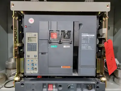 Masterpact Low-Voltage Switchgear Section w/ 3 x NW12H1 Air Circuit Breakers - Metal-Enclosed - NEMA 1 - 600V