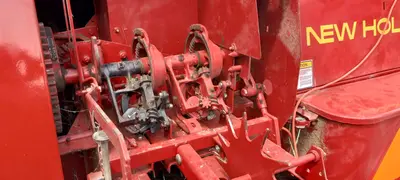 Used NEW HOLLAND 565 Square Balers Nebraska US | Trustworthy Equipment #1403376