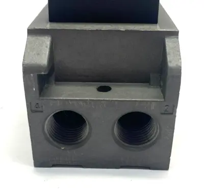 962N91, 261-209-060-0 | Ross 962N91 Solenoid Sub Base Manifold w/Rexroth 261-209-060-0 Block Plate Cover - Used