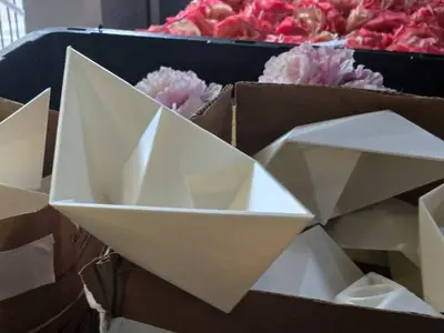 Lot of (1 Box) Acrylic Decorative Oragami Floating Candles 25-count ( 25 total items )