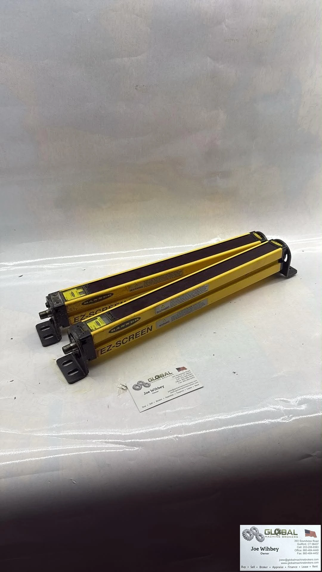 Banner SLSE30-300QB Safety Light Curtain Emitter 24vdc 300mm Tall