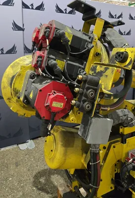 USED 2014 FANUC R-2000IB/210F + R30IB