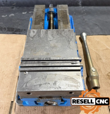 USED Kurt D688 Vise