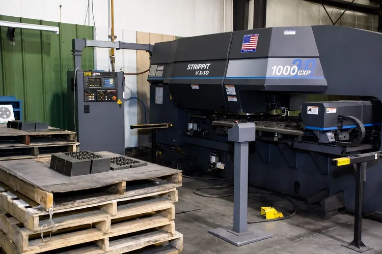 Used 2000 STRIPPIT LVD 1000MXP/30 Turret Punches Illinois US | Lion Machinery #1727919