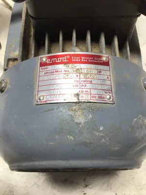 Leybold trivac S16B Vacuum pump 16m3/h 0.74Hp 230/400v 3ph
