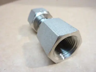 NEW SWAGELOK SS-8-WVCR-7-8